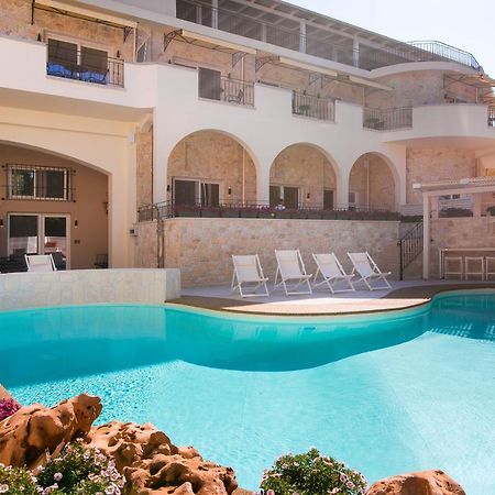 Neikos Mediterraneo Luxury Suites Hanioti Exterior photo