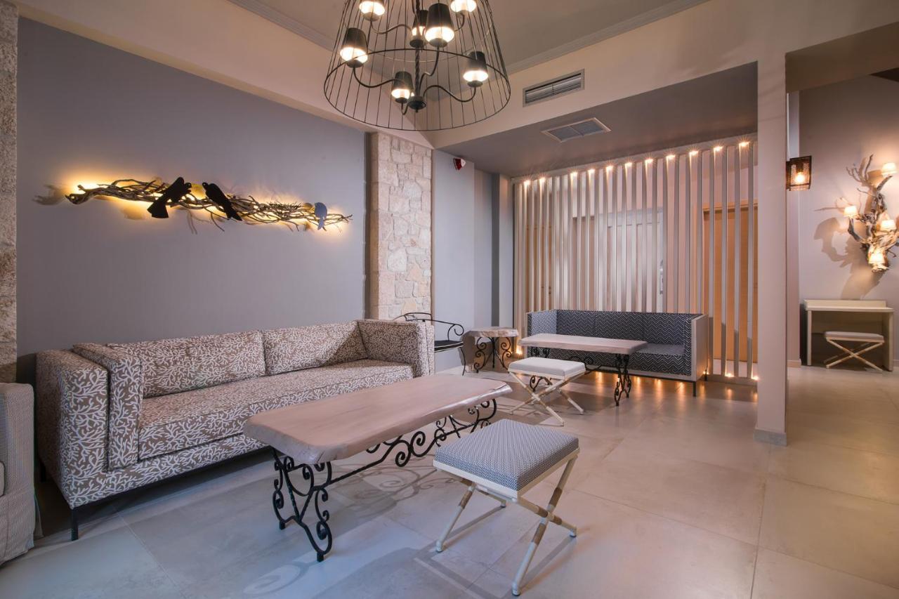 Neikos Mediterraneo Luxury Suites Hanioti Exterior photo